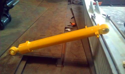 淺談液壓升降機的重要組件液壓油缸(圖1) \